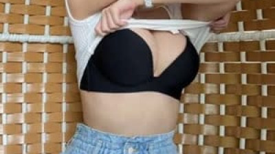 딸녀의드립 강인경 흰티속 블랙 브라