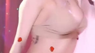 불륨쩌는  윤개굴이 트위치에서 못하던 리액션 가슴에 오일샤워