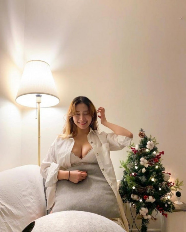 요고요고  빅사이즈 란제리 사장님 라지이 상의 탈의 손브라