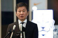 월드컵을 앞둔 '충격 사퇴', 무관심에 등을 돌린 팬심이 정몽규 회장을 움직였다
