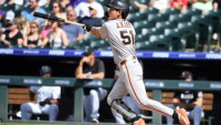 이정후, MLB서 한국인 첫 5안타 경기…타율 0.304로 3할 복귀