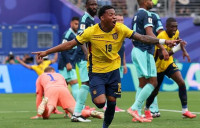 '한국 32강 경우의 수 더 복잡해졌다' 에콰도르, 독일에 2-1 역전승…홍명보호 본선행 전망 먹구름
