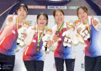 3년 만의 아시아 제패…'남의 칼' 악재 뚫고 女 펜싱도 '금빛 찌르기'