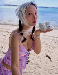 고우리, 만삭에도 러블리 수영복 자태…태교여행 성공적