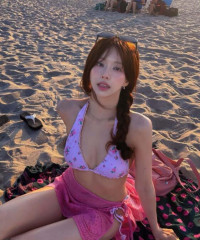 한보름 핑크 비키니, 러블리 섹시